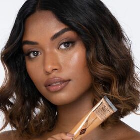 BASE DE MAQUILLAJE «Beautiful Skin Foundation» 11 FRÍA