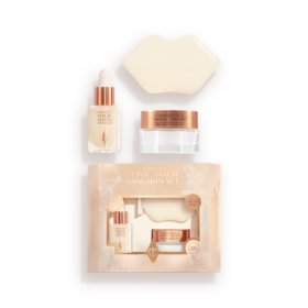 EL ICÓNICO SET DE CUIDADO DE LA PIEL «MAGIC MINI SKIN SET» DE CHARLOTTE EN FORMATO DE VIAJE