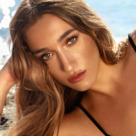 SET DE CUIDADO DE LA PIEL «REVIVE, PROTECT, BRONZE & GLOW»
